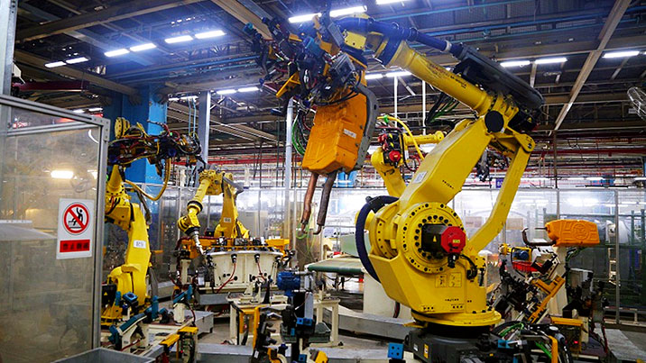 神龍汽車C4世嘉前后蓋滾邊項(xiàng)目